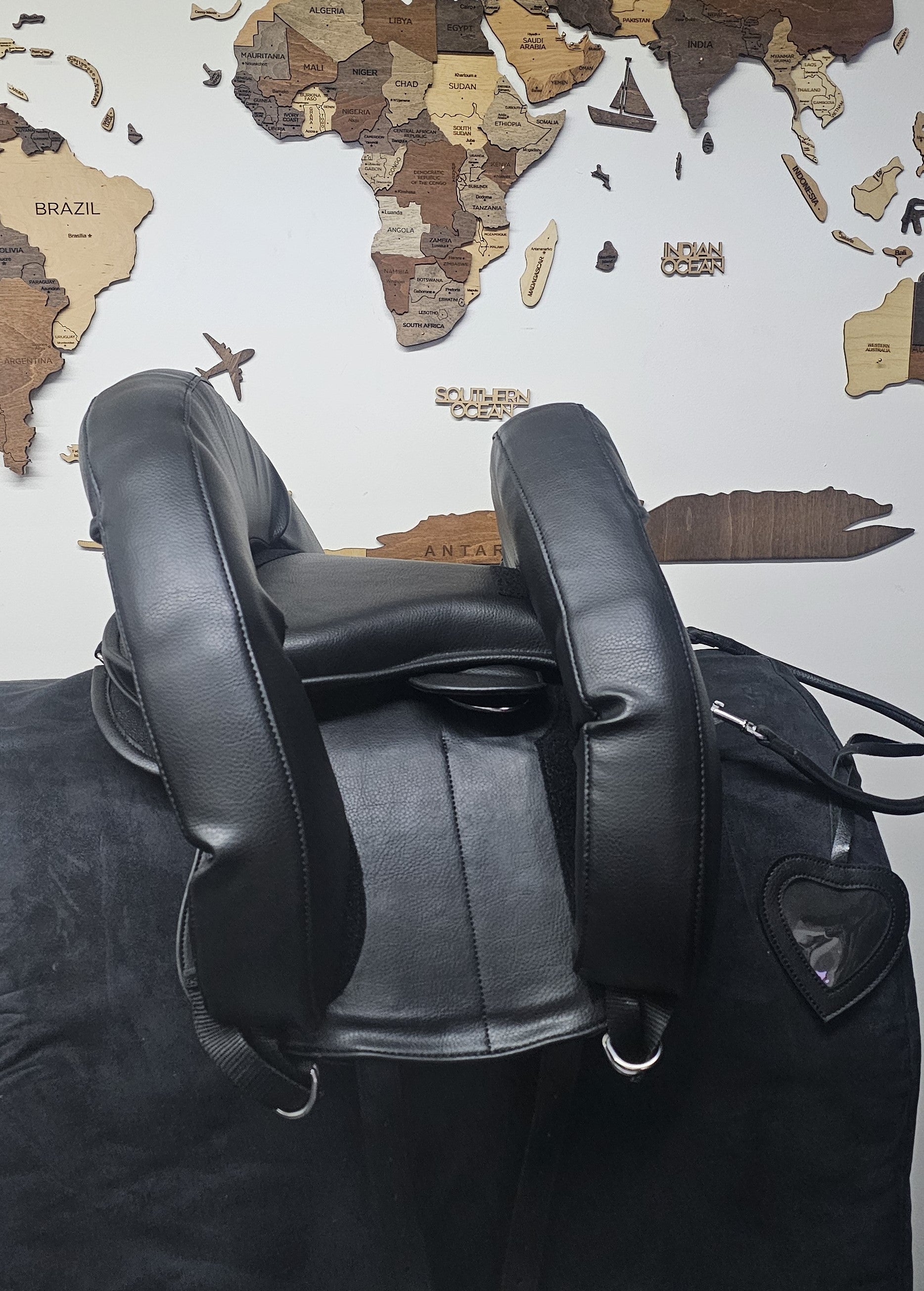 Synthetic Inky Dinky Saddle – Inky Dinky Saddles